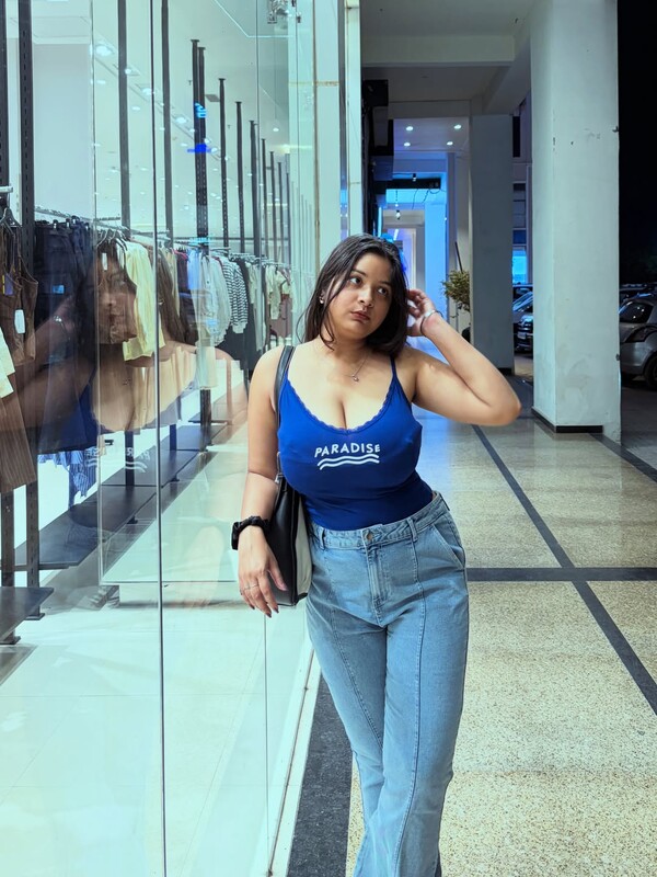 Busty Insta Model Siddhi Tiwari Aka Siddhii Tiwari | siddhii__tiwari__ Insta Exclusives – picture 8