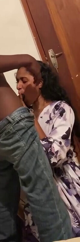 Cuckold Sri Lankan Mallu Girl Threesome Giving a Deepthroat Blowjob Fucking in Missionary – picture 2