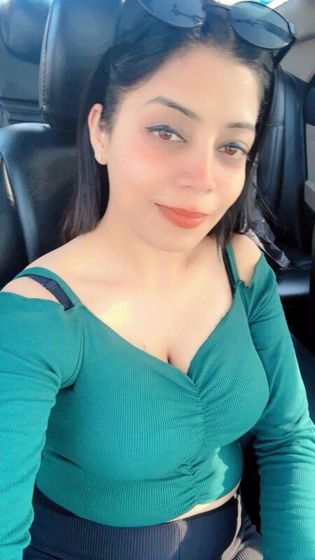 Cute Desi Couple Fucking Doggy Full Nude Kissing Pics & Videos Collection – Pics & Videos