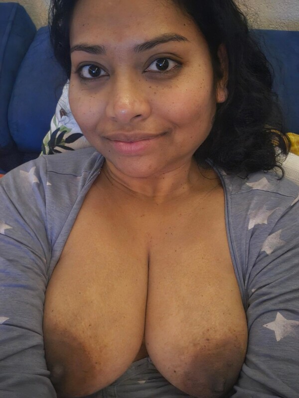 Desi Cute Beautiful Tamil Sexy Wife Full Nude Big Boobs Show Selfie Pics – picture 8