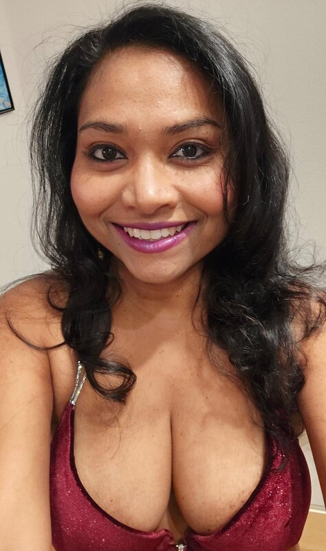Desi Cute Beautiful Tamil Sexy Wife Full Nude Big Boobs Show Selfie Pics – Pics