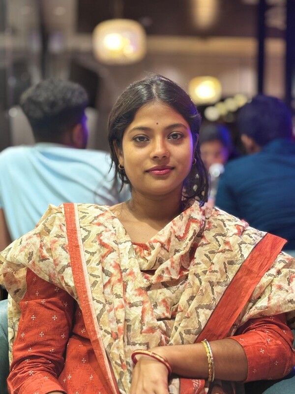 Desi Indian Busty Cute Tamil Girl Full Nude Show & hairy Pussy Closeup 30 Pics Collection – Pics