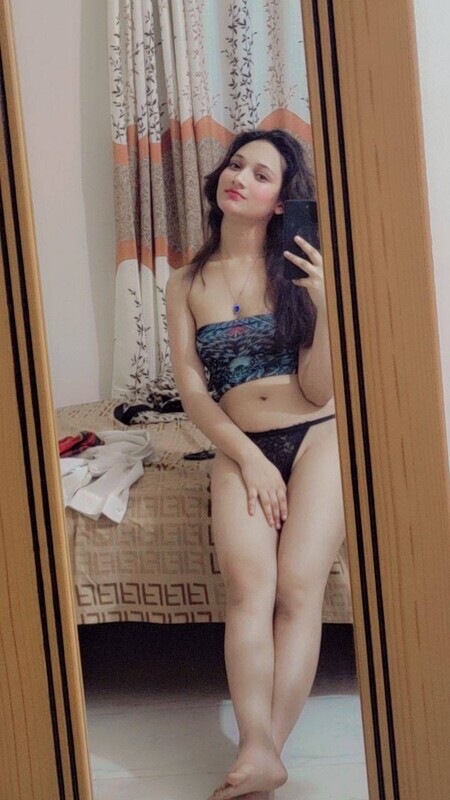 Desi Indian Cute Very Beautiful Sexy Instagram Influencer Homemade Full Nude Show – picture 3
