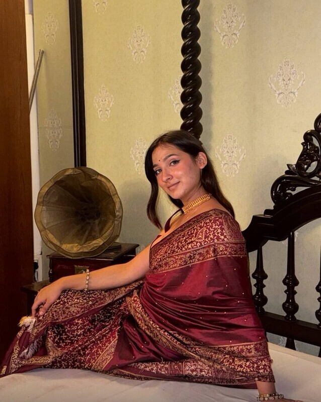 Desi Indian Instgram Sexy Influencer Full Nude Blowjob, Fingering, Big Ass Show & Doggy – picture 1