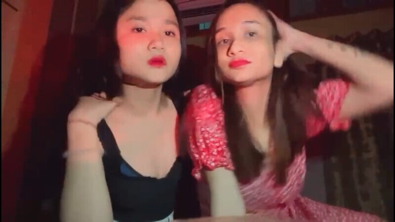 Desi Indian Sexy Beautiful 4 Lesbain Girls Full Nude Show Fingering & Spanking Ass Full – picture 4