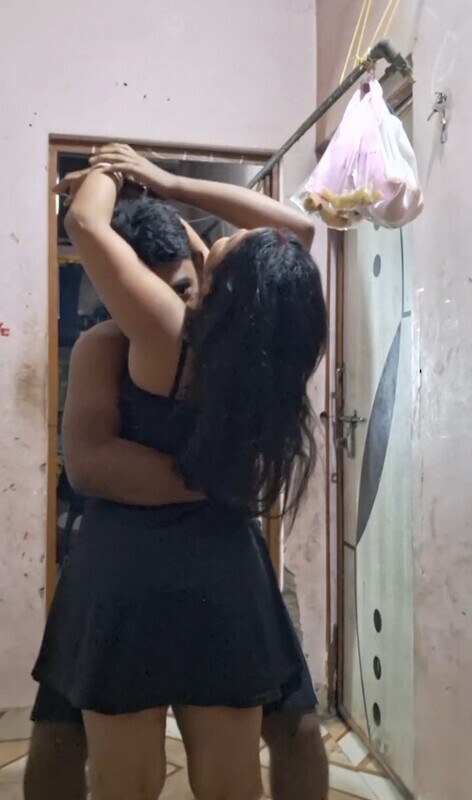 Desi Indian Sexy Busty Couple Filming Fucking, Blowjob Full Nude Big Ass Show 12 Minutes – picture 3