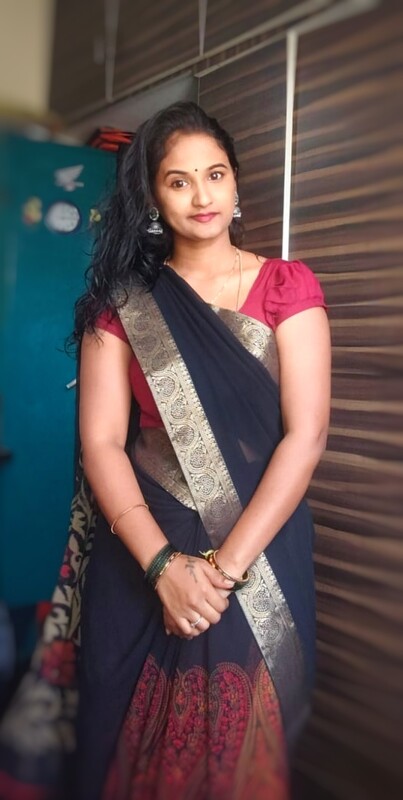 Desi Indian Sexy Telugu Horny Wife Big Ass Show & Big Boobs Fucking Saree Lift Up No Panty In Public 310 Pics & Videos – Pics & Videos