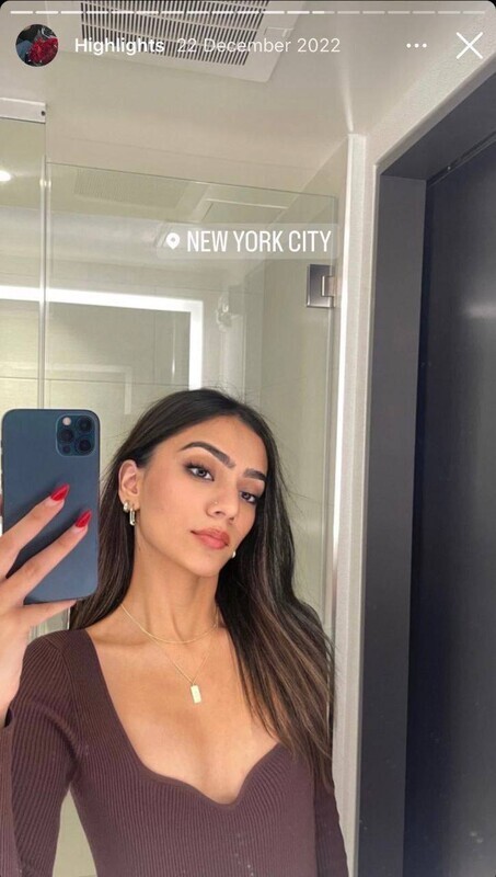 Desi Indian Snapchat Cheating Instagram Influencer High Class Posh Girl Full Nude Show Fun With Friends Pics & Videos – Pics & Videos