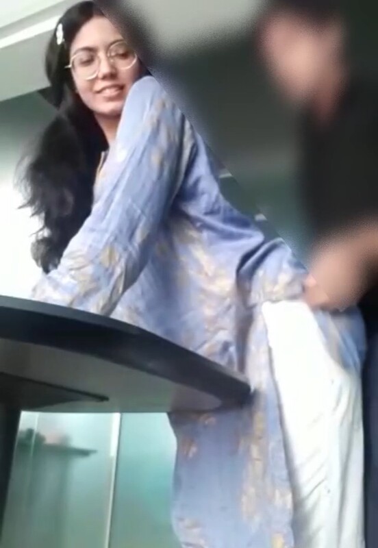 Desi Indian University Girl Sexy Full Nude Public Doggy Fuck, Fingering, Pussy Lick – picture 3
