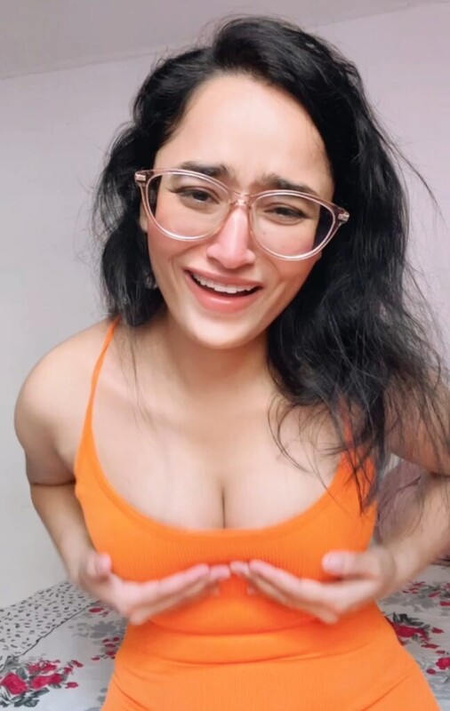 Sexy Kajal Pandey App Content Big Ass & Big Boobs Teasing VIp 250 Pics & 5 Vids – picture 1