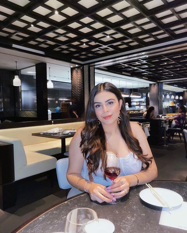 Rich Busty Posh Paki Snapchat Girl Sexy Nude Show Big Boobs – picture 2