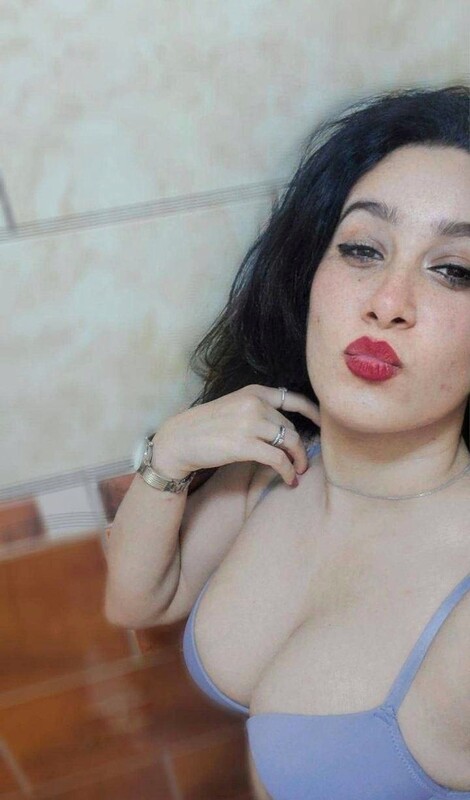 Sexy Beautiful Paki Aunty Big Ass Show Nude Mirror Selfie Pics Collection – picture 1