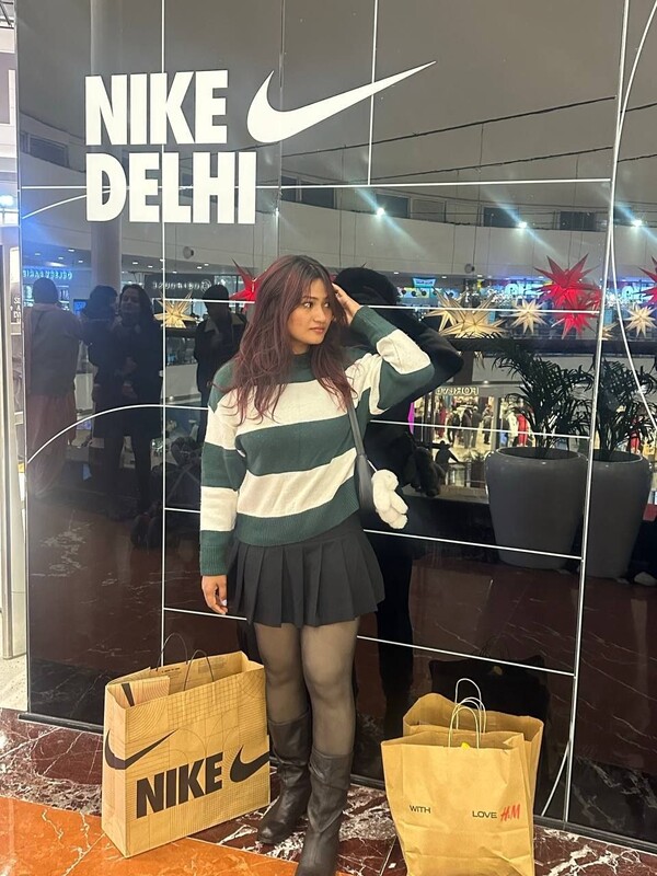 Sexy Desi Indian Cheating Girl Full Nude Big Ass Asshole Show – Pics