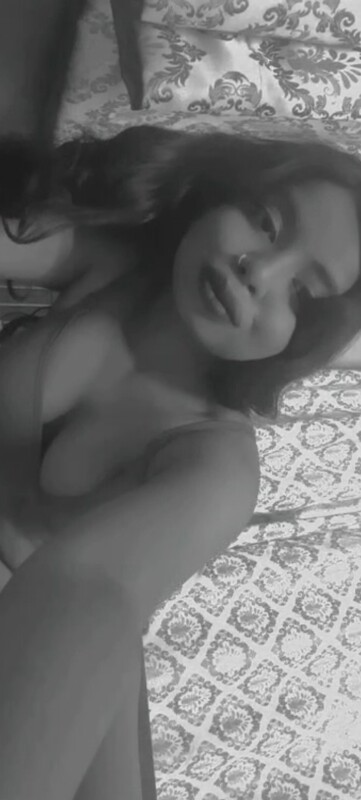 Sexy Indian Gf Showing