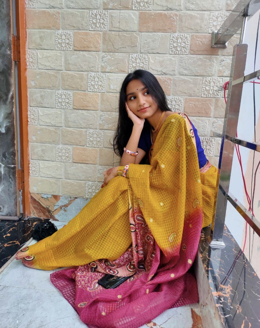 Sexy Slim Indian Bengali Cutie Old+New 60 pics and videos – Pics & Videos