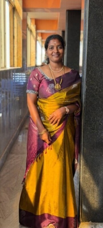 Sexy Tamil Wife Few Pics