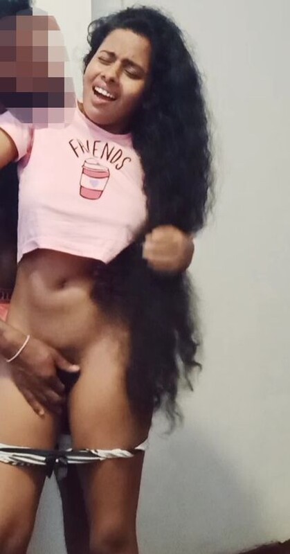 Sexy Village Girl Big Boobs Nude Show Pics Collection – Pics