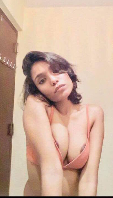 SL Cute Slim Beautiful Shy Girl Big Boobs Show Pics & Videos Collection – Pics