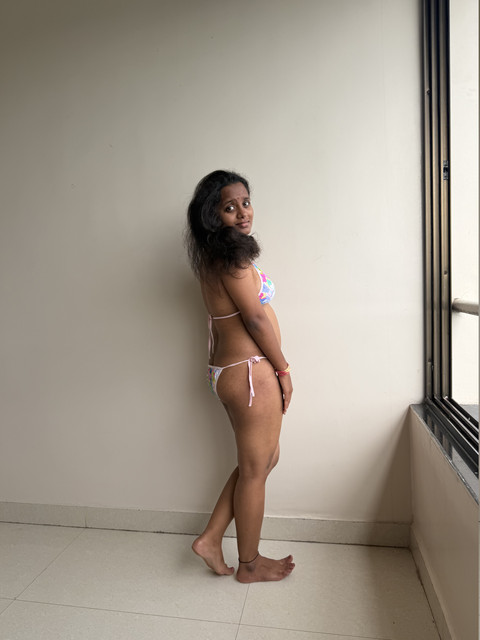 Tamil Wife Trying Sexy Lingerie Swinger Wife Nude Show Pics – picture 5
